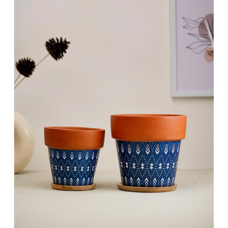 Terracotta Pots for Home Decor, Set of 3 with Wooden Bottom Trays - Inntinn.in